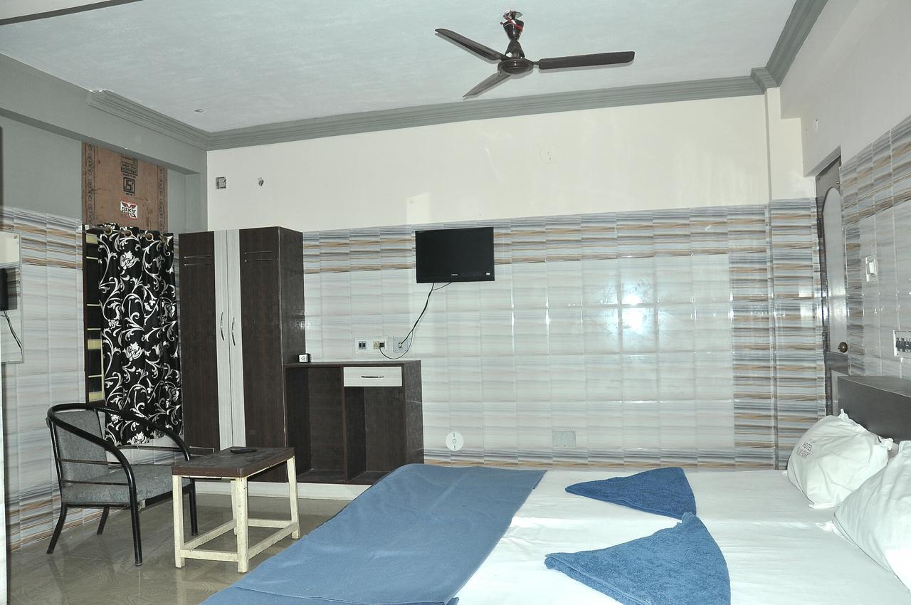 Hotel Mim Park Kumbakonam Kültér fotó