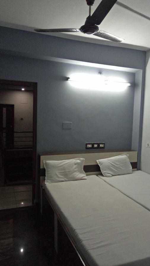 Hotel Mim Park Kumbakonam Kültér fotó