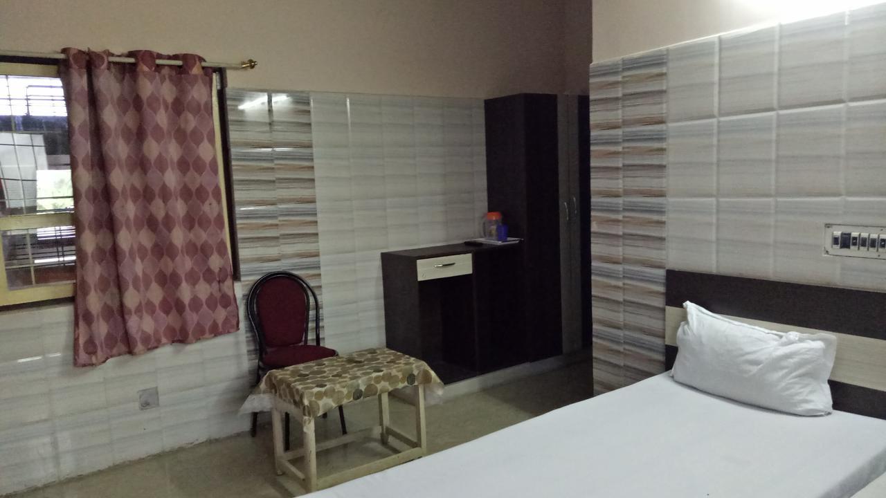 Hotel Mim Park Kumbakonam Kültér fotó