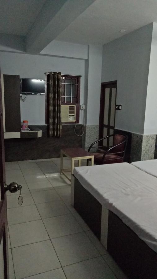 Hotel Mim Park Kumbakonam Kültér fotó